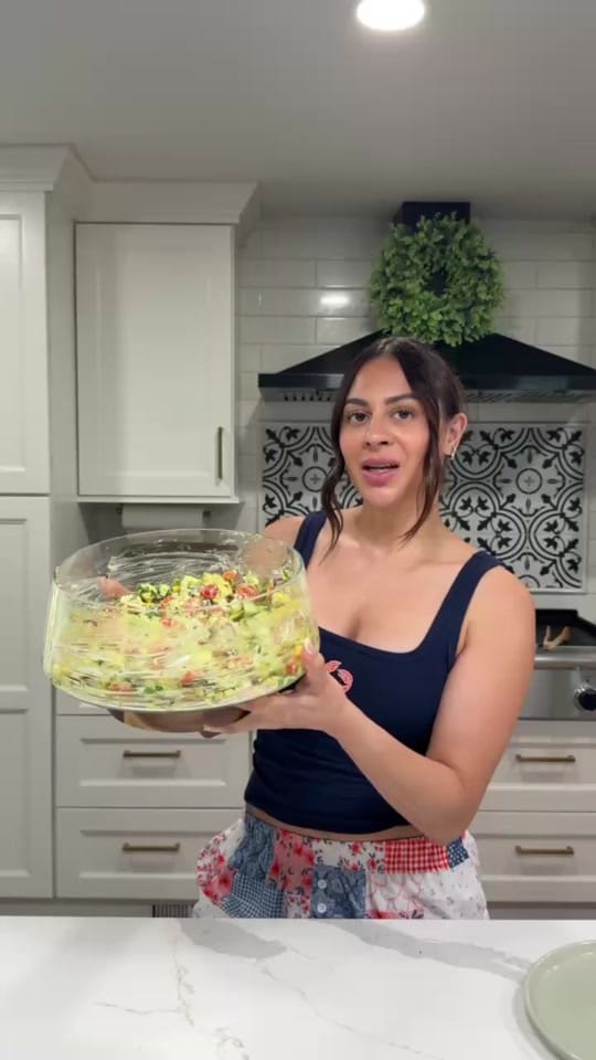 Post 6 by Alessa on TikTok (video)