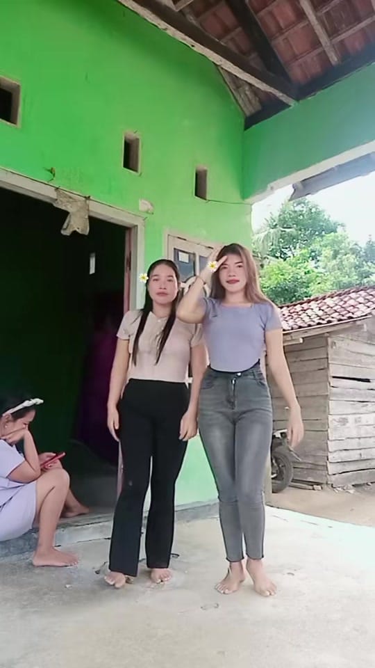 Post 3 by komangsekar on TikTok (video)