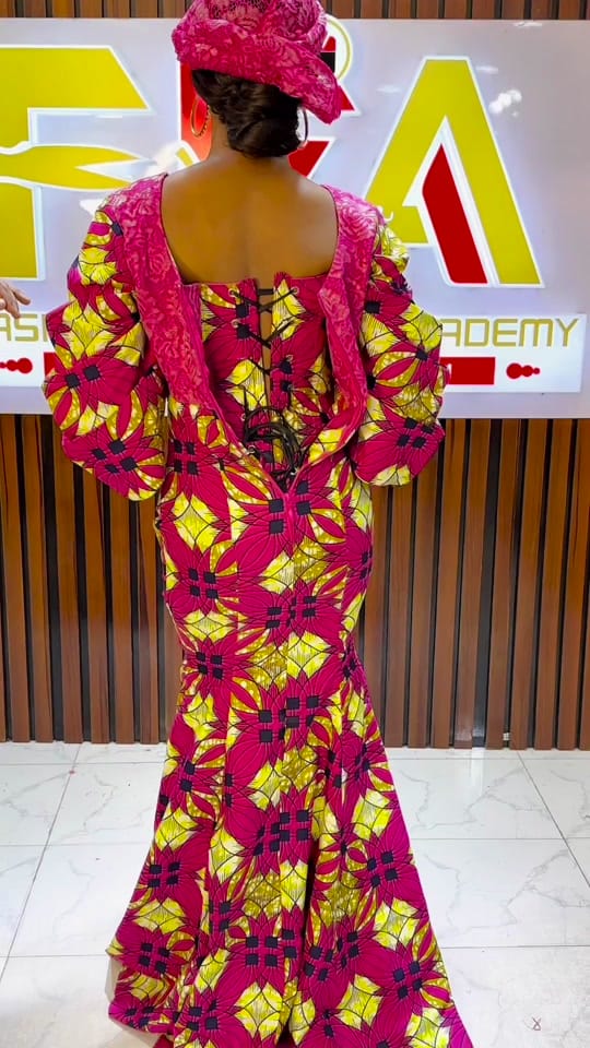 Post 7 by No. 1 Ankara Fashion/Style Hub on TikTok (video)