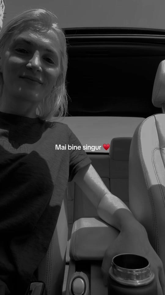 Post 4 by Oana Aeniov on TikTok (video)