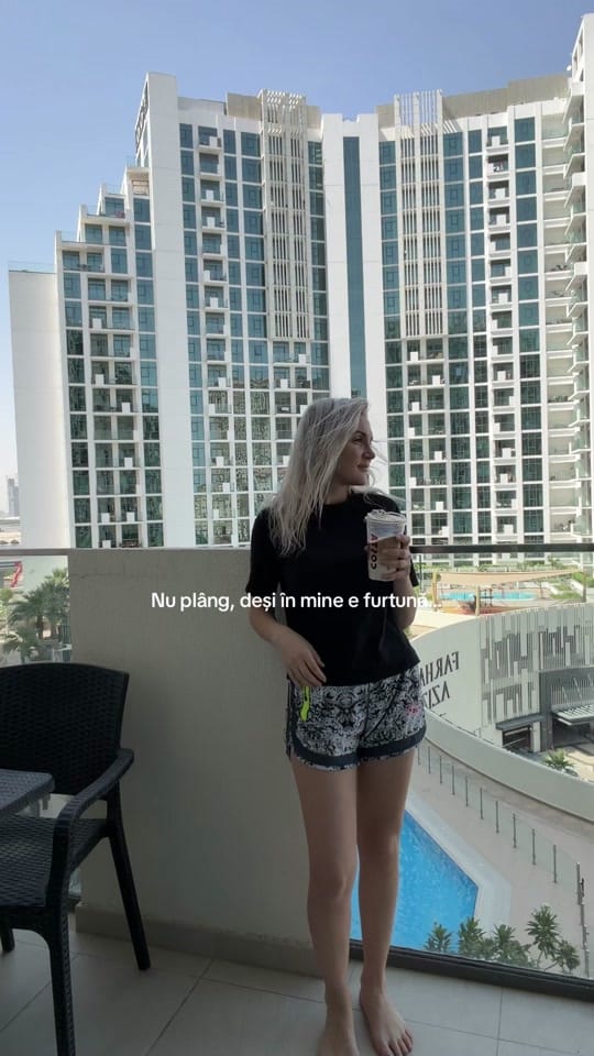 Post 3 by Oana Aeniov on TikTok (video)