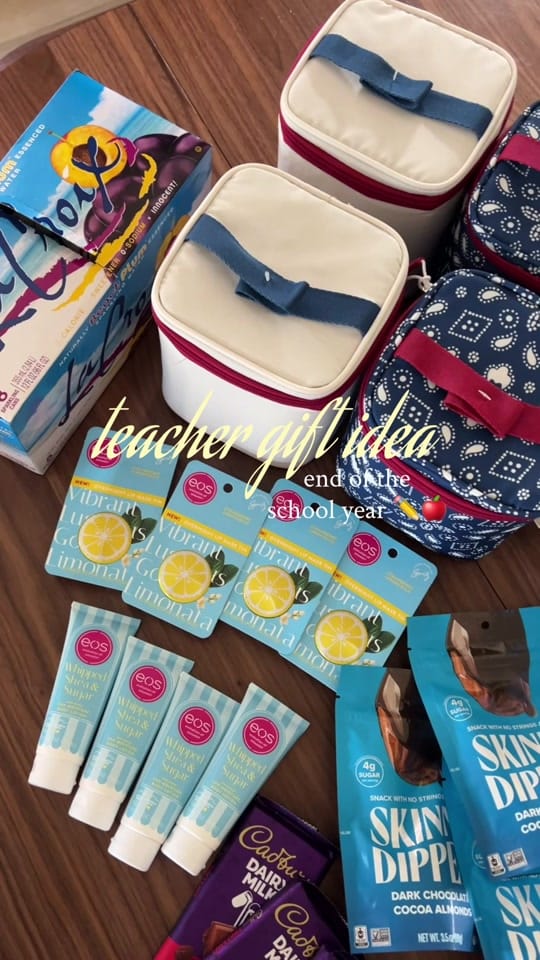 Post 1 by Adrianna on TikTok (video)