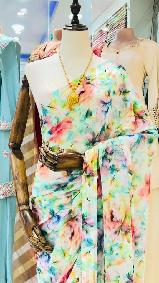 Post 2 by Roshika Fashion on TikTok (video)