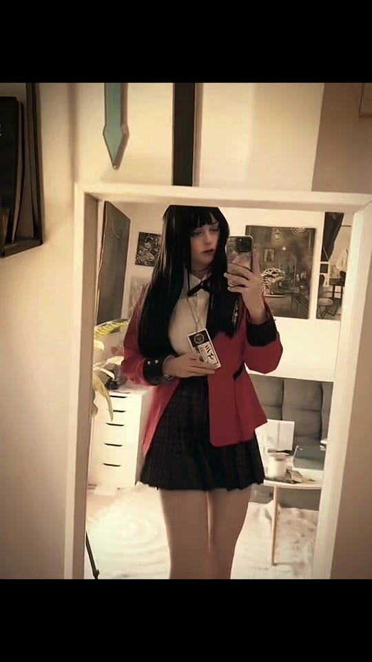 Post 6 by aris_yeet on TikTok (video)