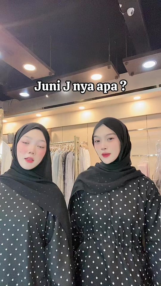 Post 5 by Casandrafashion_ on TikTok (video)