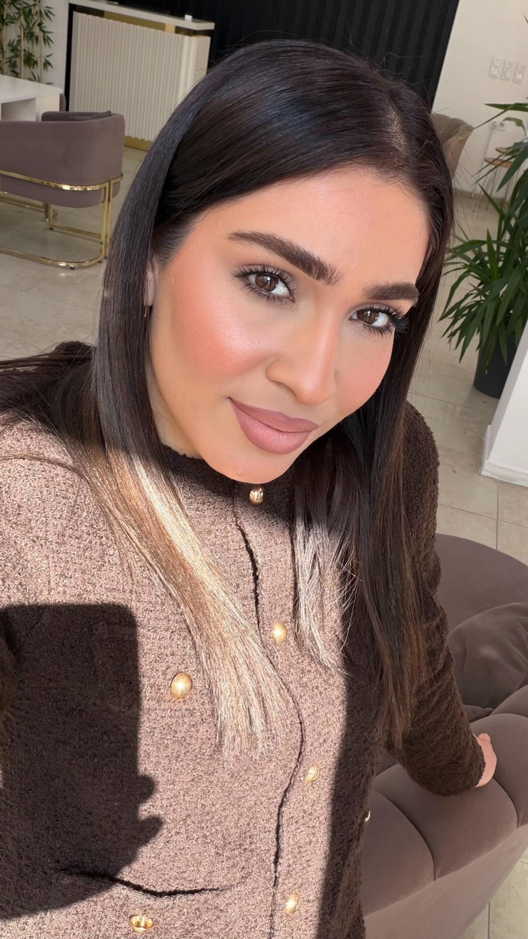 Post 10 by Pervintuncmakeup on TikTok (video)