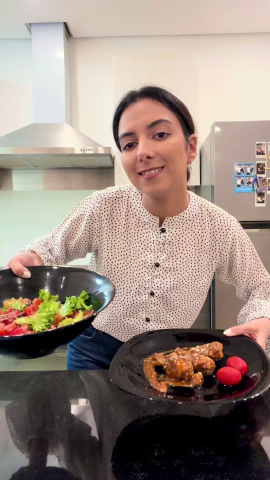 Post 6 by Yumna  | Dubai Content Creator on TikTok (video)