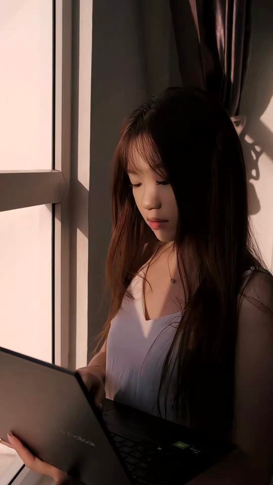 Post 2 by Delicia Hasan on TikTok (video)