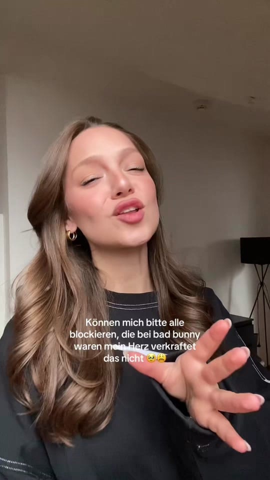 Post 3 by Sinem on TikTok (video)