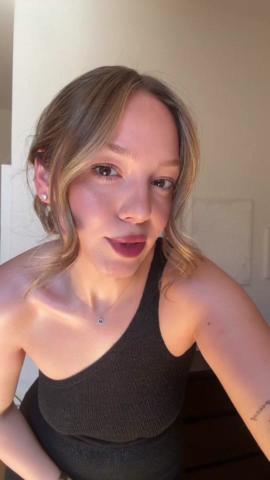 Post 1 by Sinem on TikTok (video)