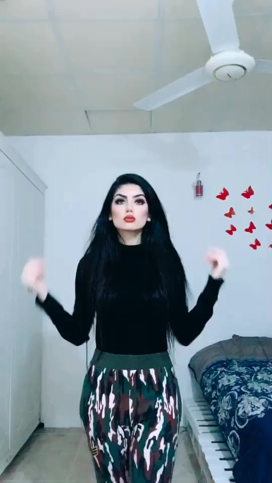 Post 8 by دانا on TikTok (video)