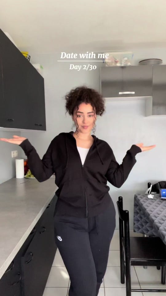 Post 10 by Lya San on TikTok (video)