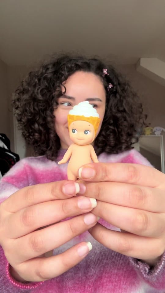 Post 6 by Lya San on TikTok (video)