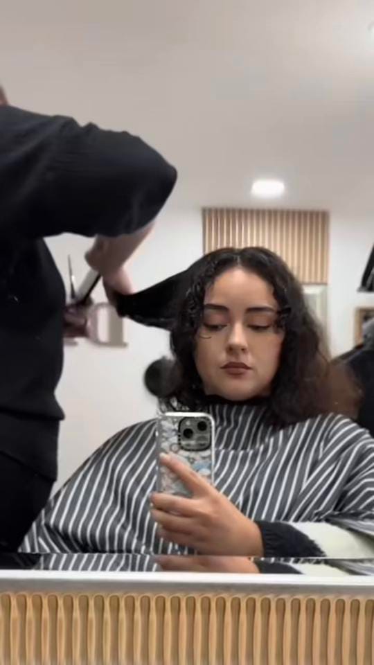 Post 2 by Lya San on TikTok (video)