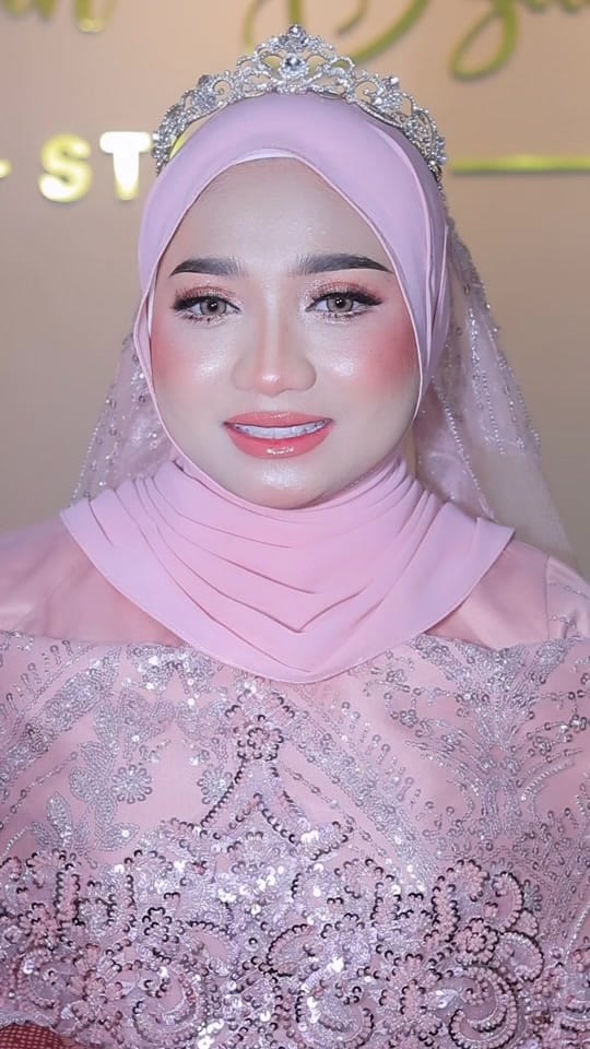 Post 5 by MUA TIEHA 💗 on TikTok (video)