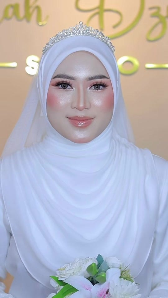Post 4 by MUA TIEHA 💗 on TikTok (video)