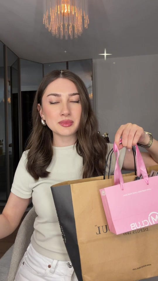 Post 1 by Zeynep Ekinci on TikTok (video)