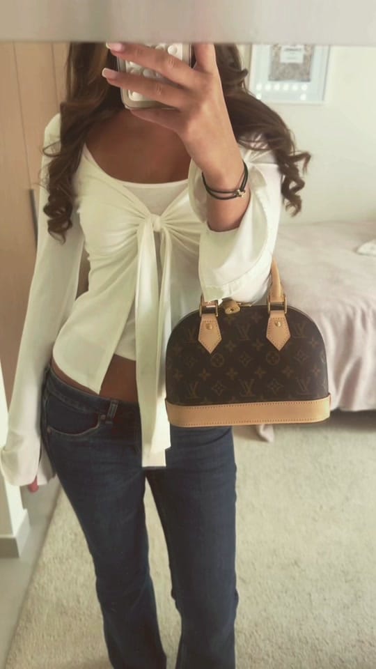 Post 10 by 𝓔𝓵𝓸𝓭𝓲𝓮💋 on TikTok (video)