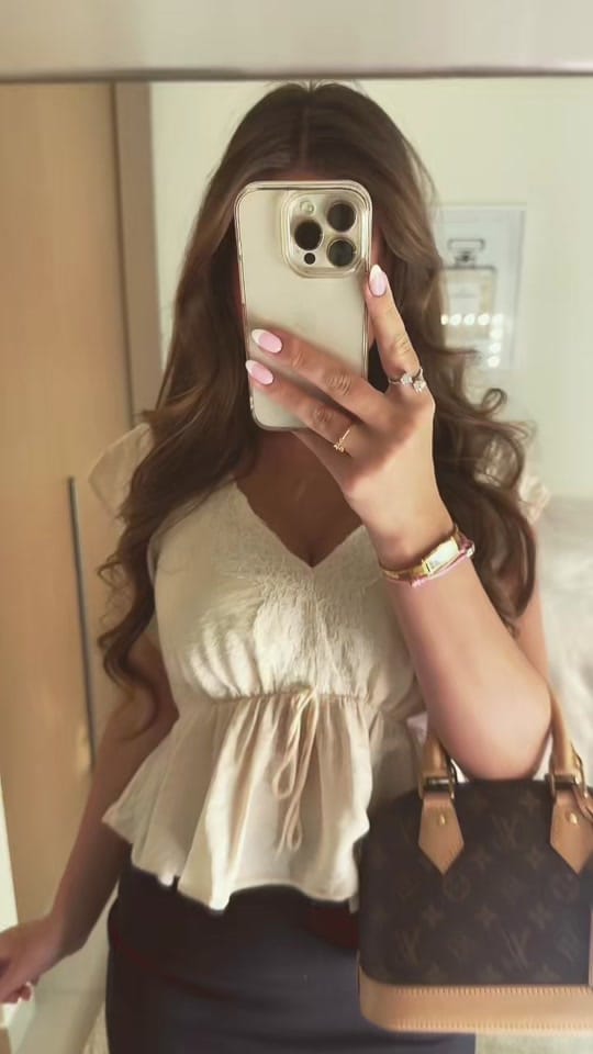 Post 2 by 𝓔𝓵𝓸𝓭𝓲𝓮💋 on TikTok (video)