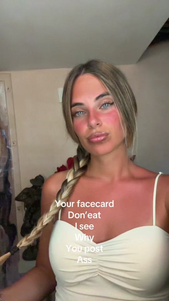 Post 2 by Sveva🌟 on TikTok (video)