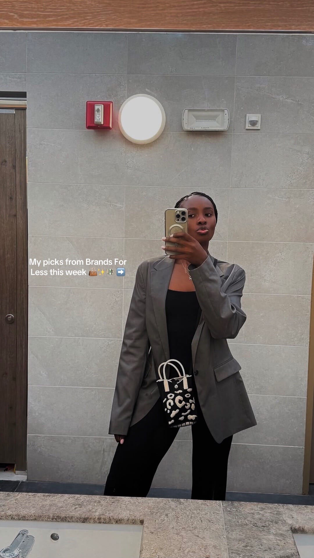 Post 4 by Monique | life in Dubai on TikTok (video)