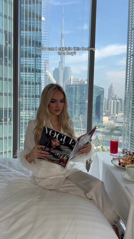 Post 8 by Kejsi Drenova on TikTok (video)