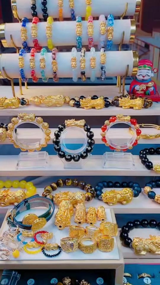 Post 3 by Liya Jewellery on TikTok (video)