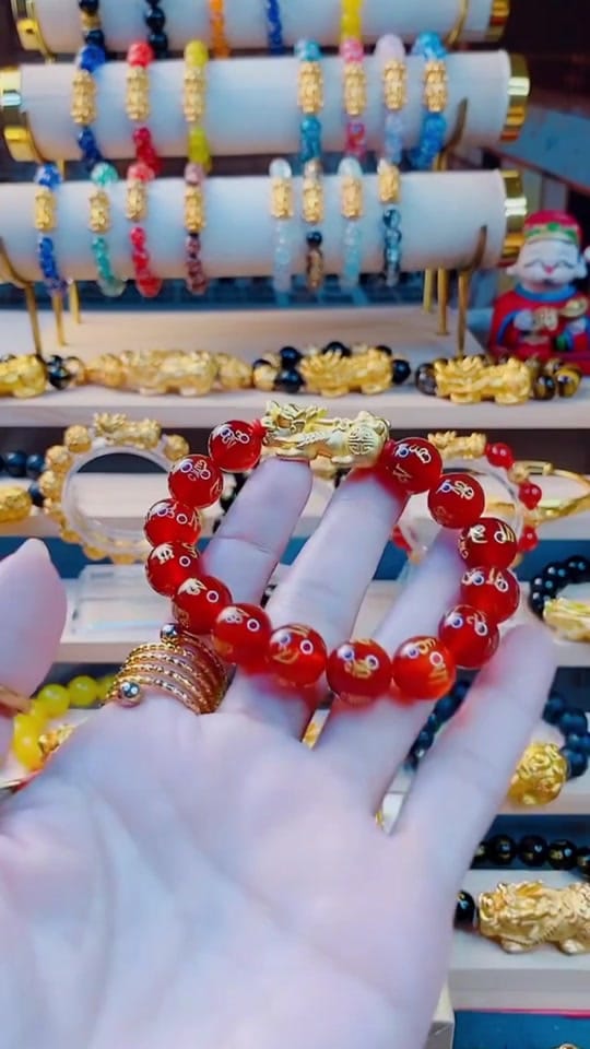 Post 7 by Liya Jewellery on TikTok (video)