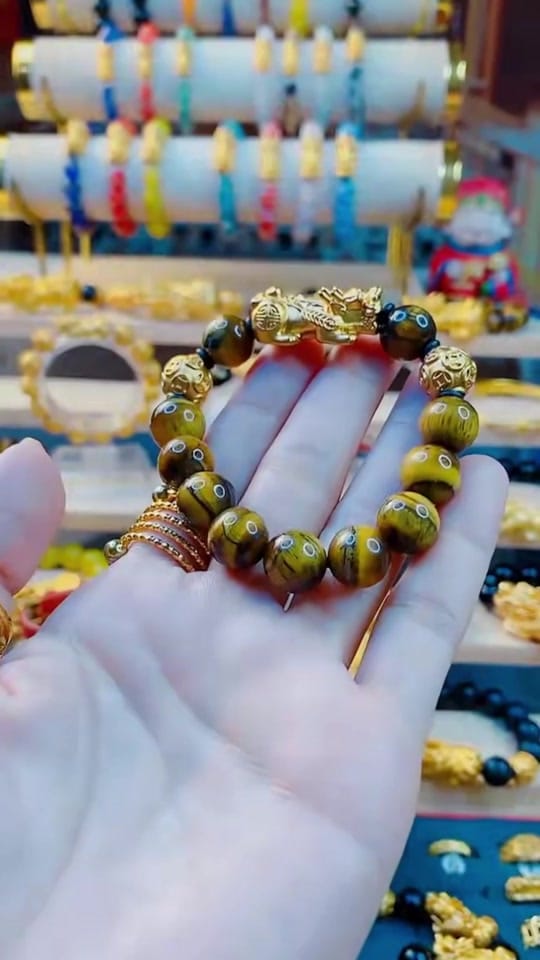 Post 6 by Liya Jewellery on TikTok (video)