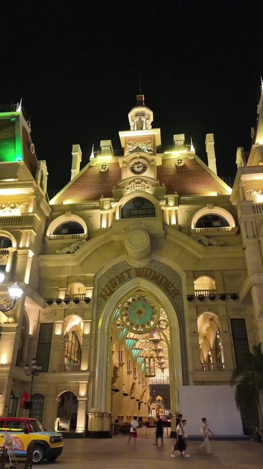 Post 2 by Ngọc Bình on TikTok (video)