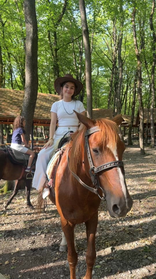 Post 2 by @meryem_official on TikTok (video)