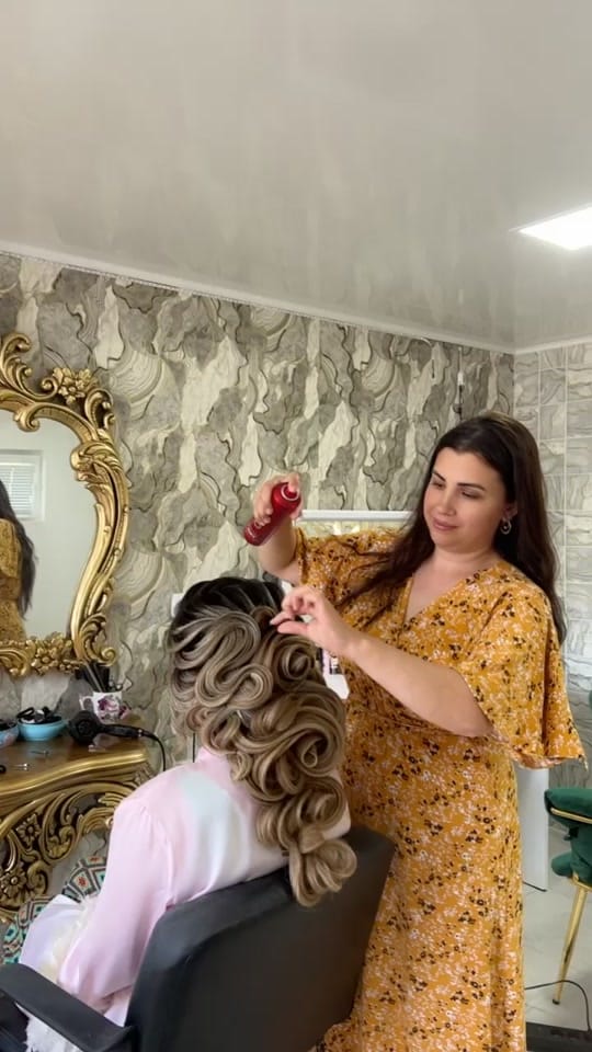 Post 8 by Yulıa Nıkolova on TikTok (video)