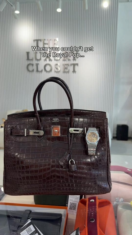 Post 1 by The Luxury Closet on TikTok (video)