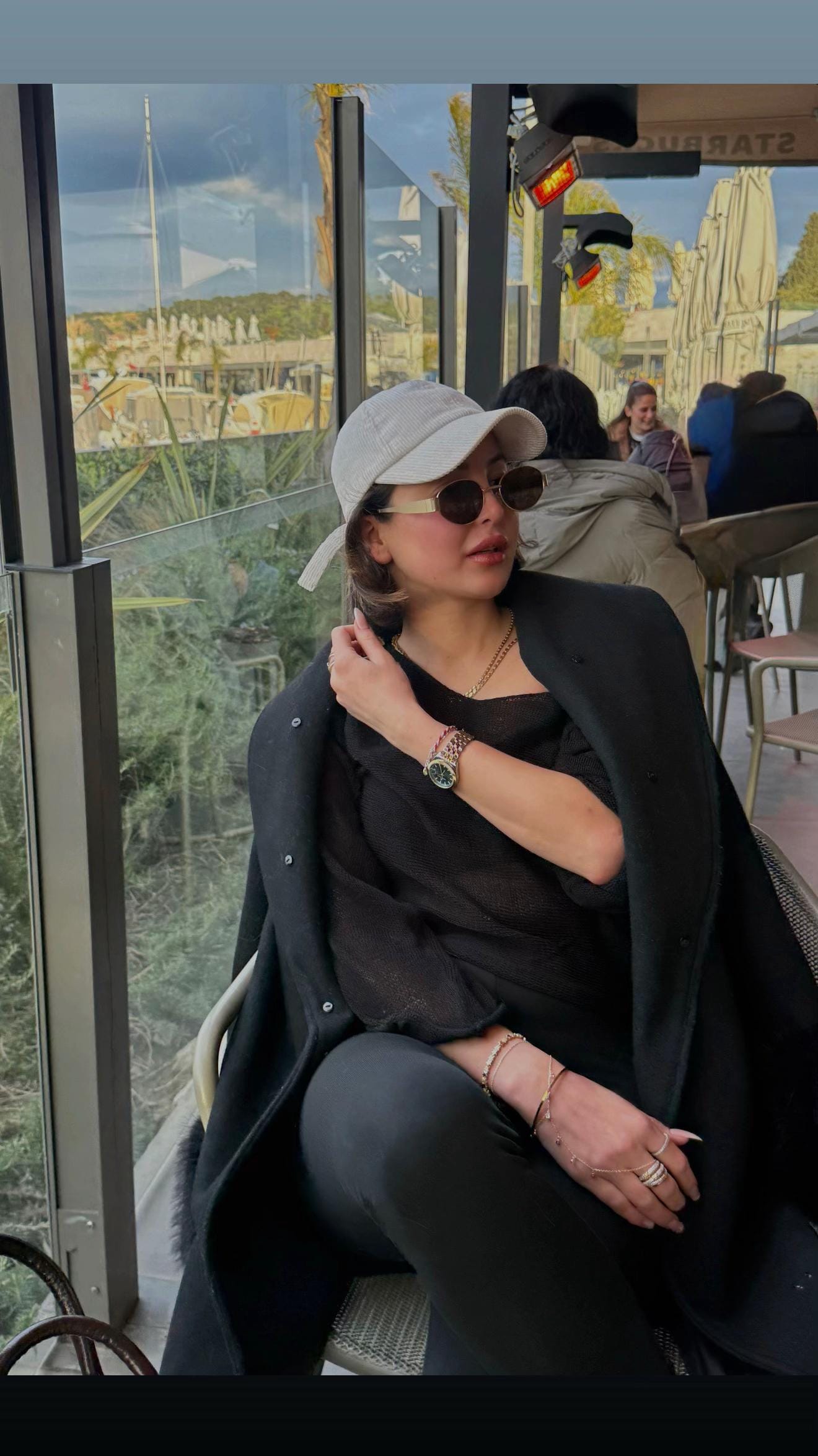 Post 2 by HelinY on TikTok (video)