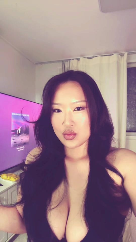 Post 3 by hennysunn on TikTok (video)