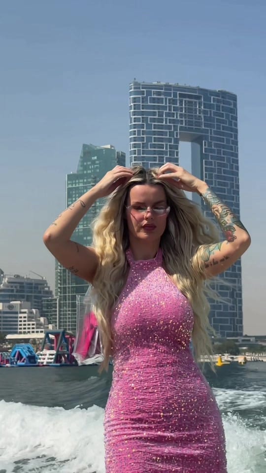 Post 2 by Karolina Sankiewicz on TikTok (video)
