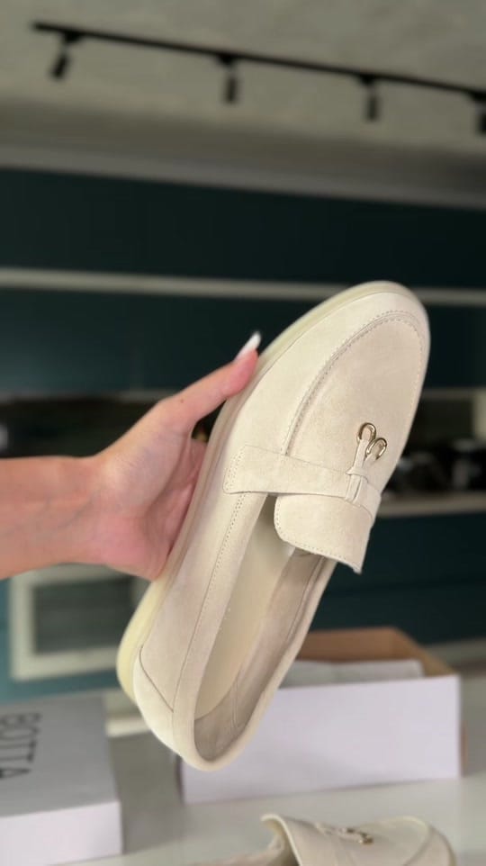 Post 4 by Ioana Sandu on TikTok (video)