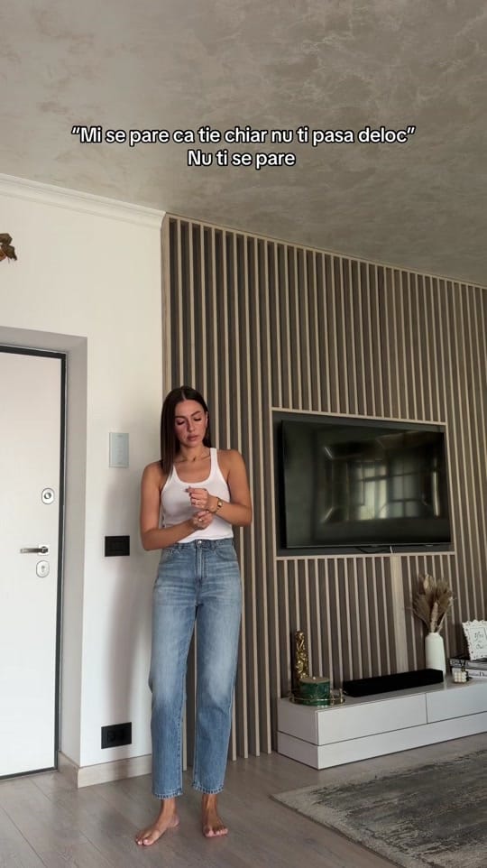 Post 1 by Ioana Sandu on TikTok (video)