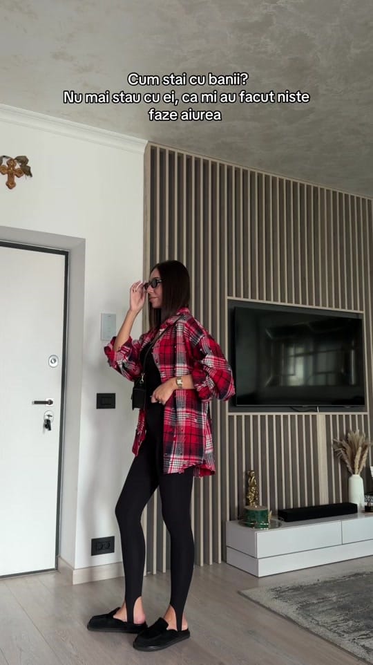 Post 6 by Ioana Sandu on TikTok (video)