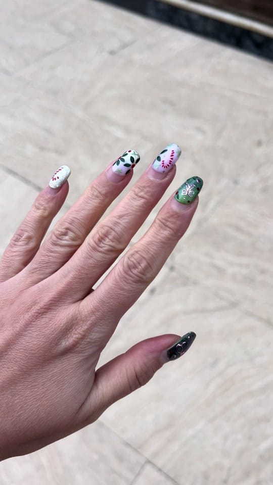 Post 4 by OjeeBeauty on TikTok (video)