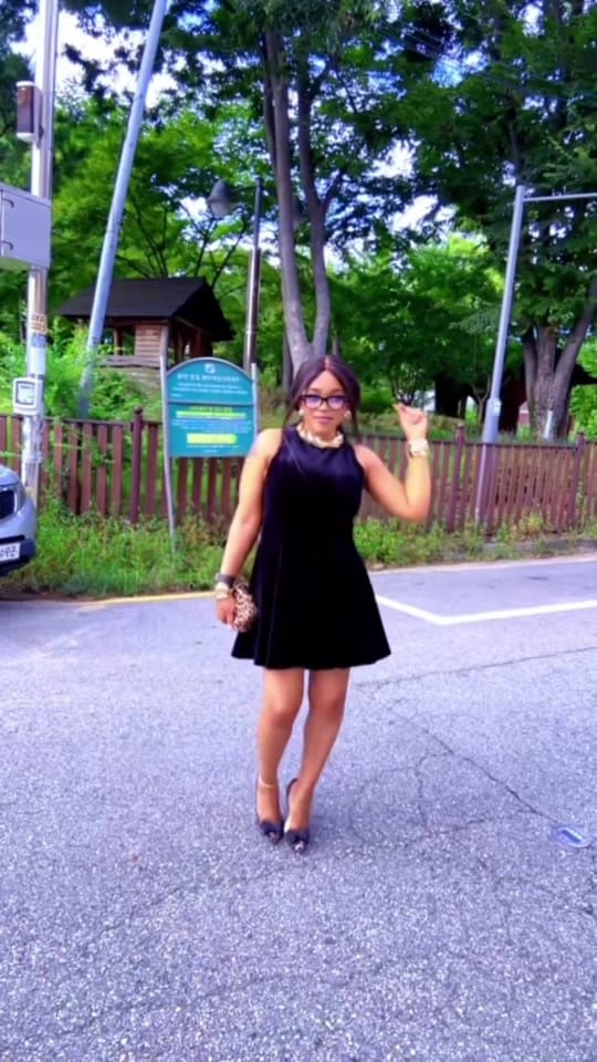 Post 9 by Ma Michoux 🇰🇷🇩🇪🇫🇷🇨🇲 on TikTok (video)