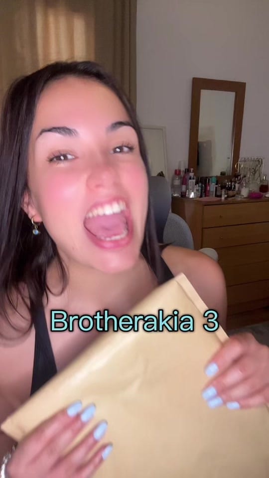 Post 5 by Mersini Metheniti on TikTok (video)