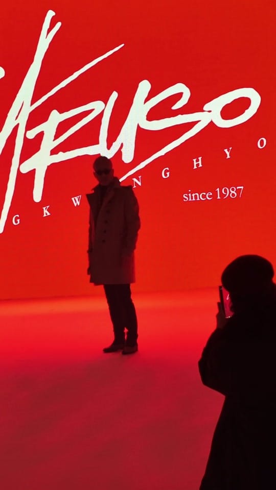 Post 5 by seoulfashionweek_official on TikTok (video)