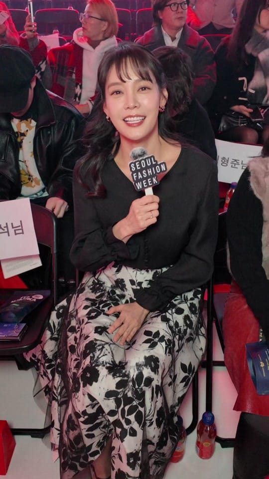 Post 4 by seoulfashionweek_official on TikTok (video)