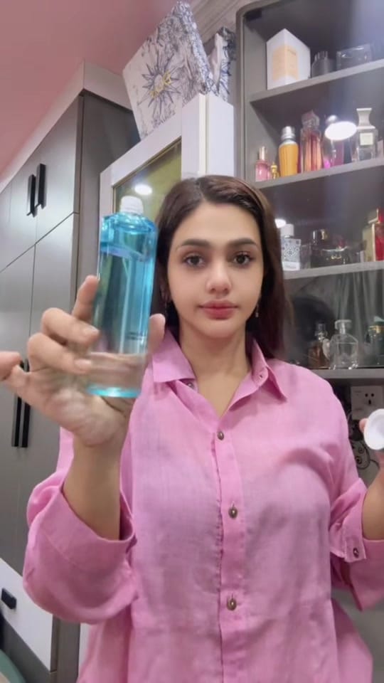 Post 7 by VLove Founder Yadanar Soe on TikTok (video)