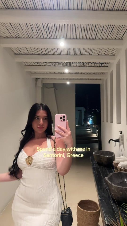 Post 6 by iliana on TikTok (video)