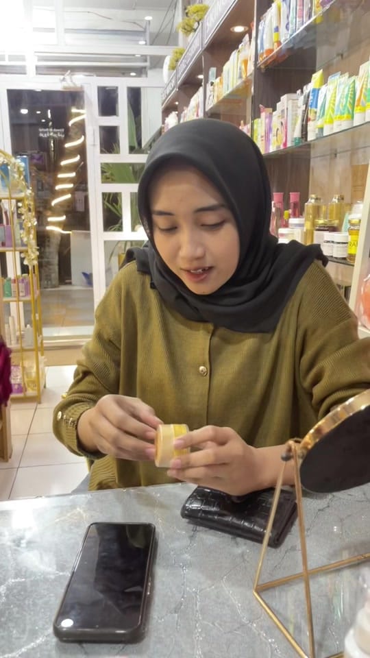 Post 10 by ROMANTIKA CANTIK on TikTok (video)