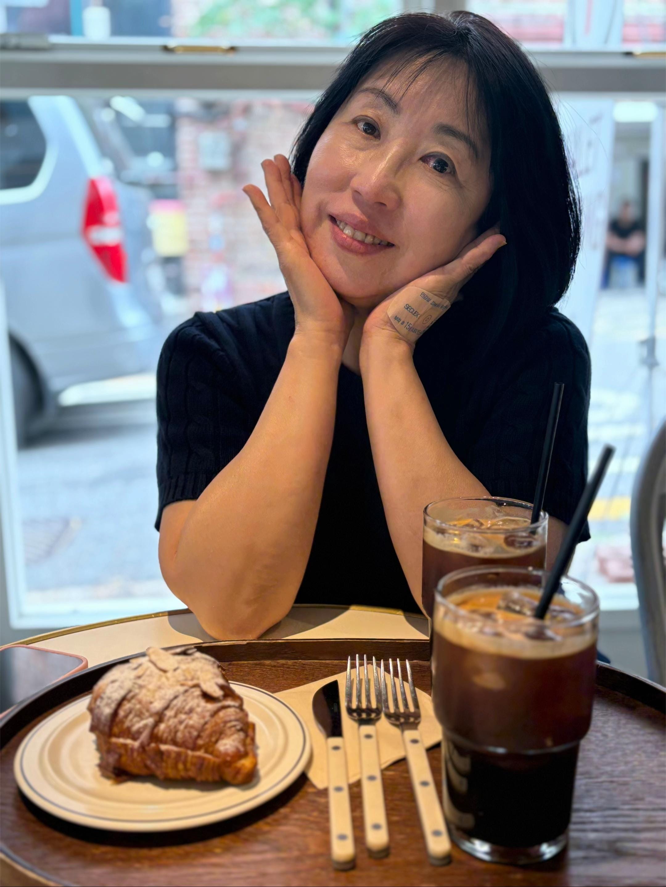 Post 1 by Abuelaencorea on TikTok (video)