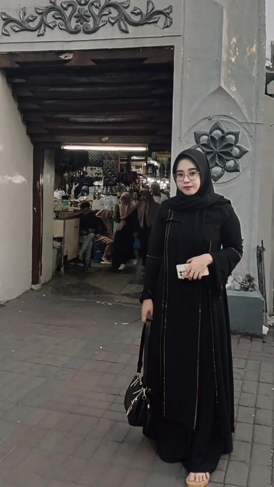 Post 2 by AnaMorensReal💋 on TikTok (video)