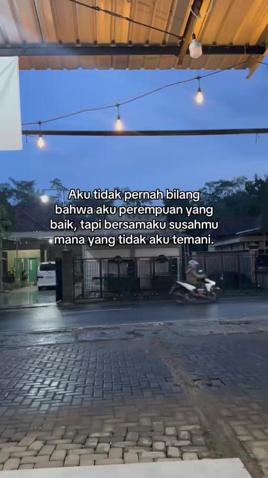 Post 7 by AnaMorensReal💋 on TikTok (video)